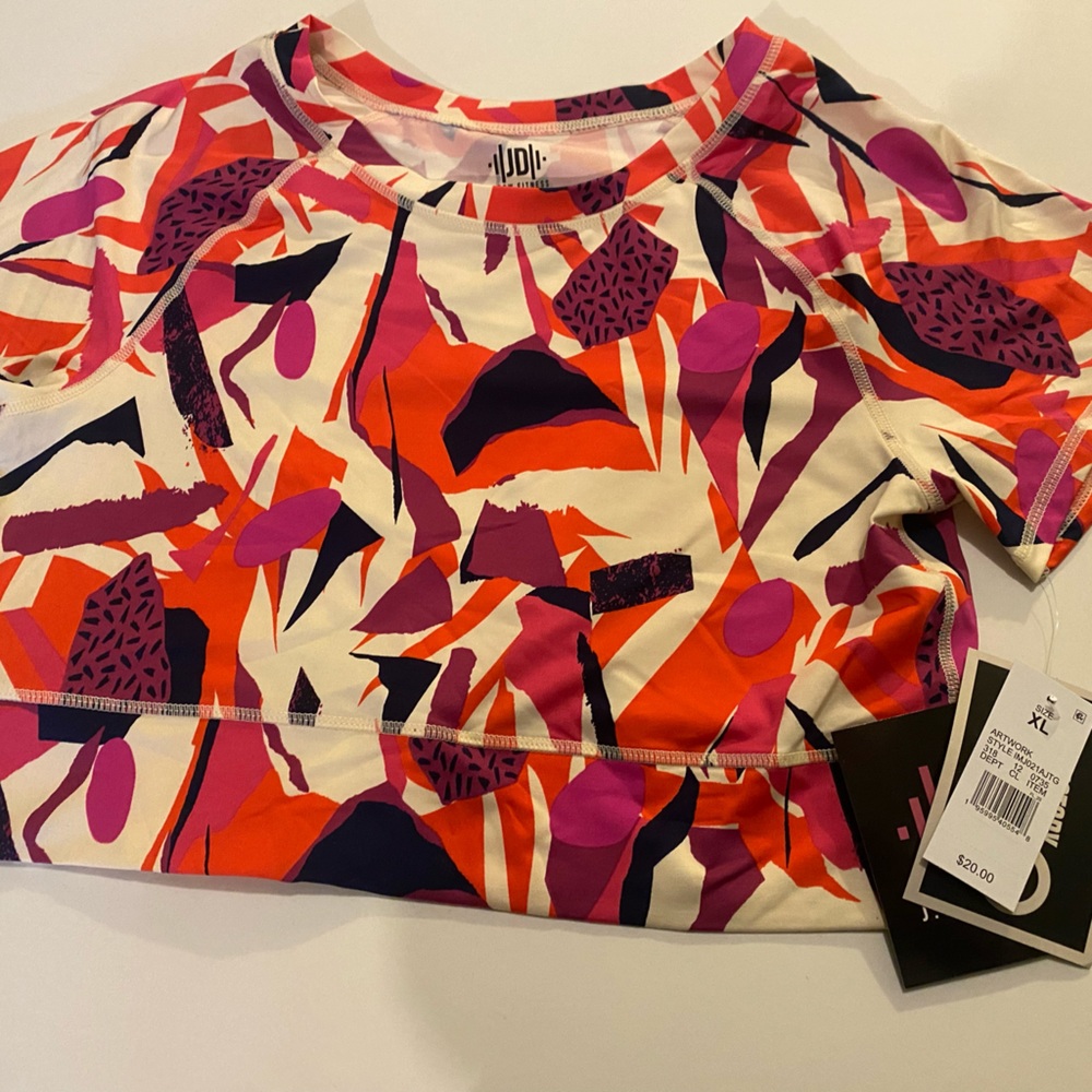 Athletic top